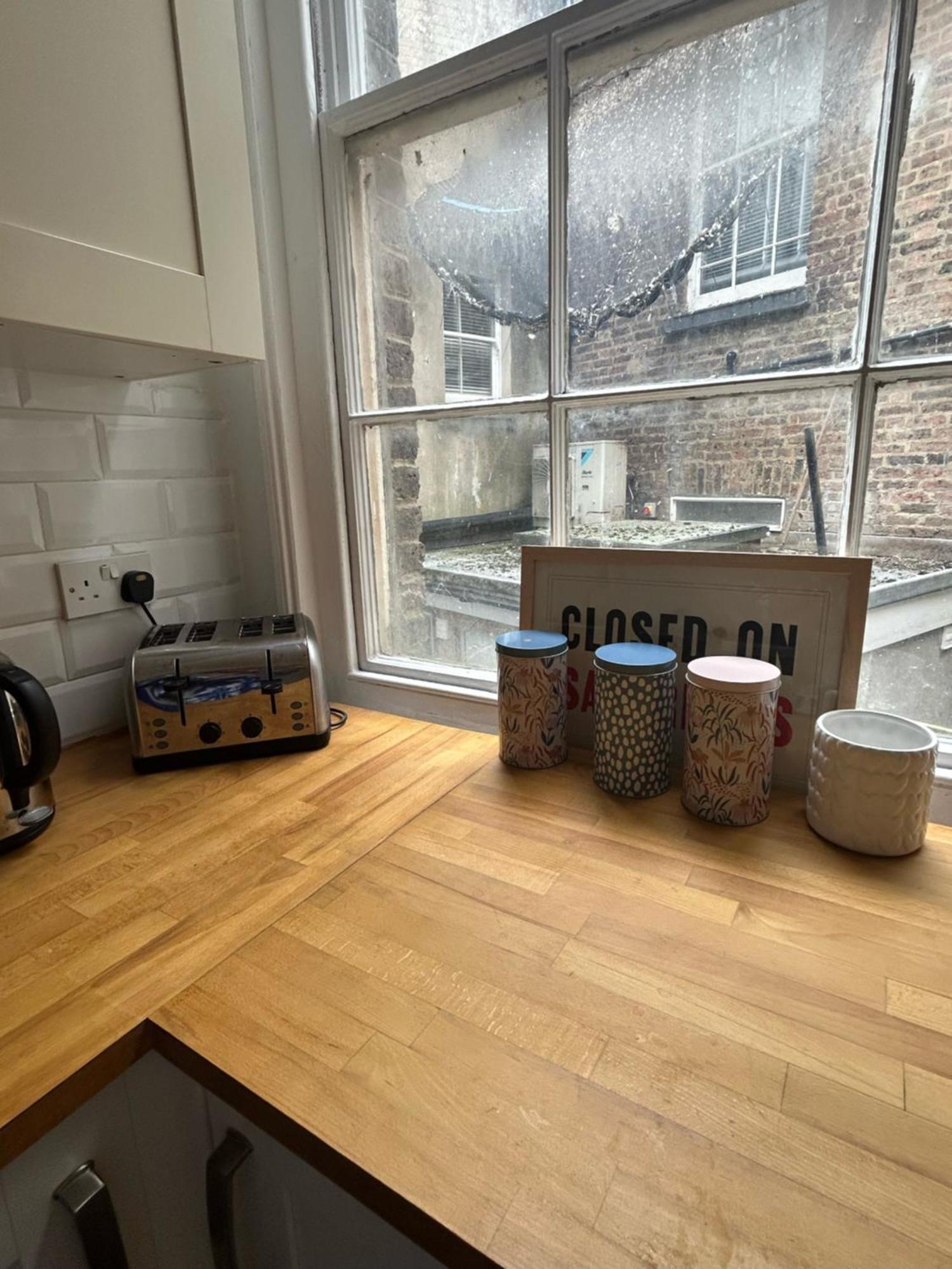 הייסטינגס Bright Apartment In The Heart Of St Leonards מראה חיצוני תמונה