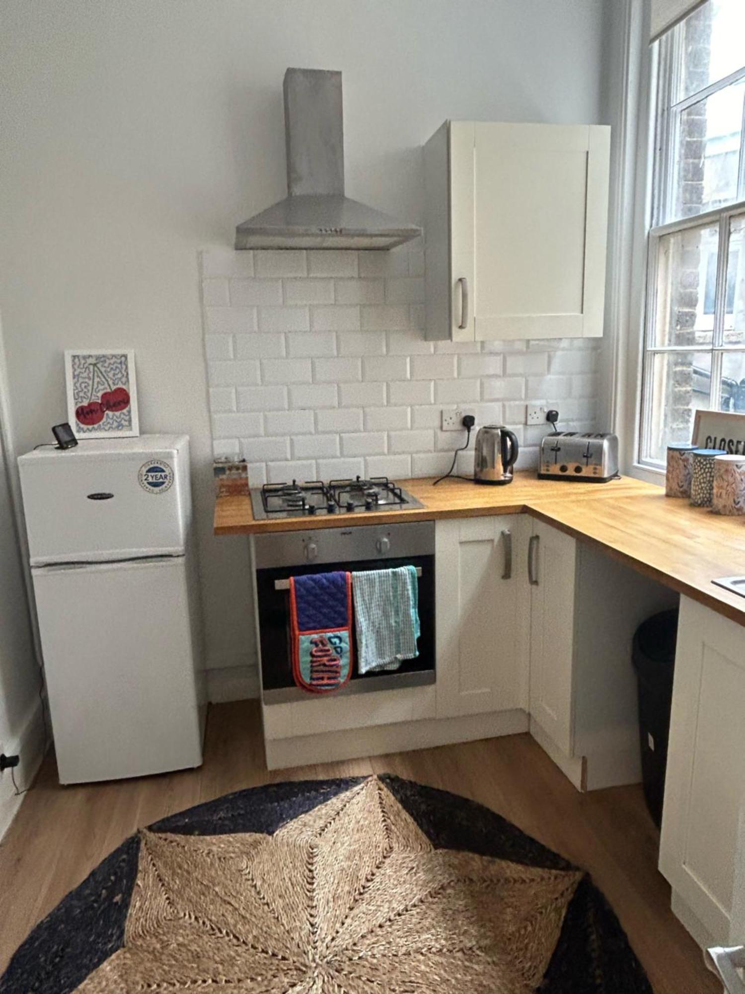 הייסטינגס Bright Apartment In The Heart Of St Leonards מראה חיצוני תמונה