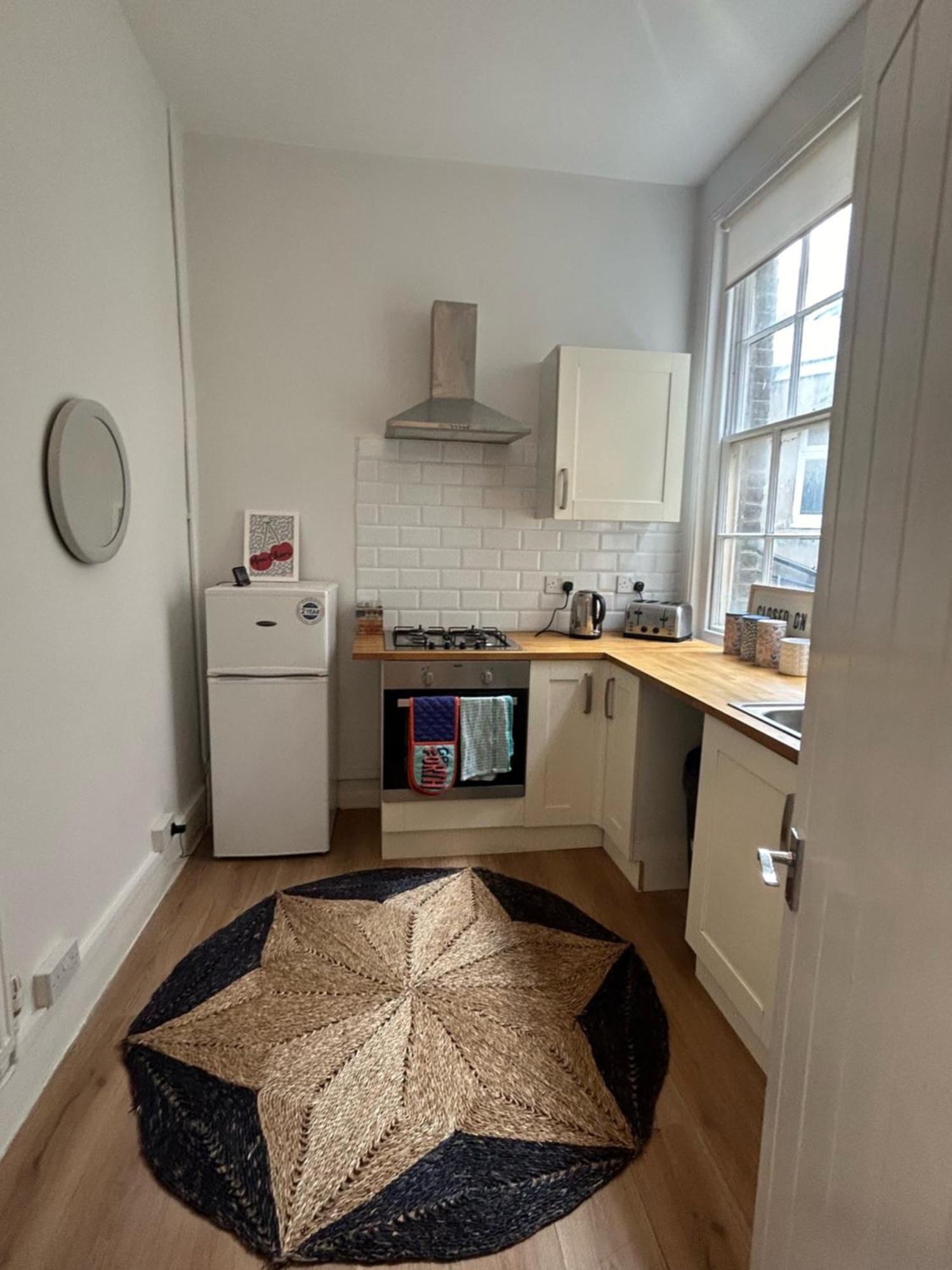 הייסטינגס Bright Apartment In The Heart Of St Leonards מראה חיצוני תמונה