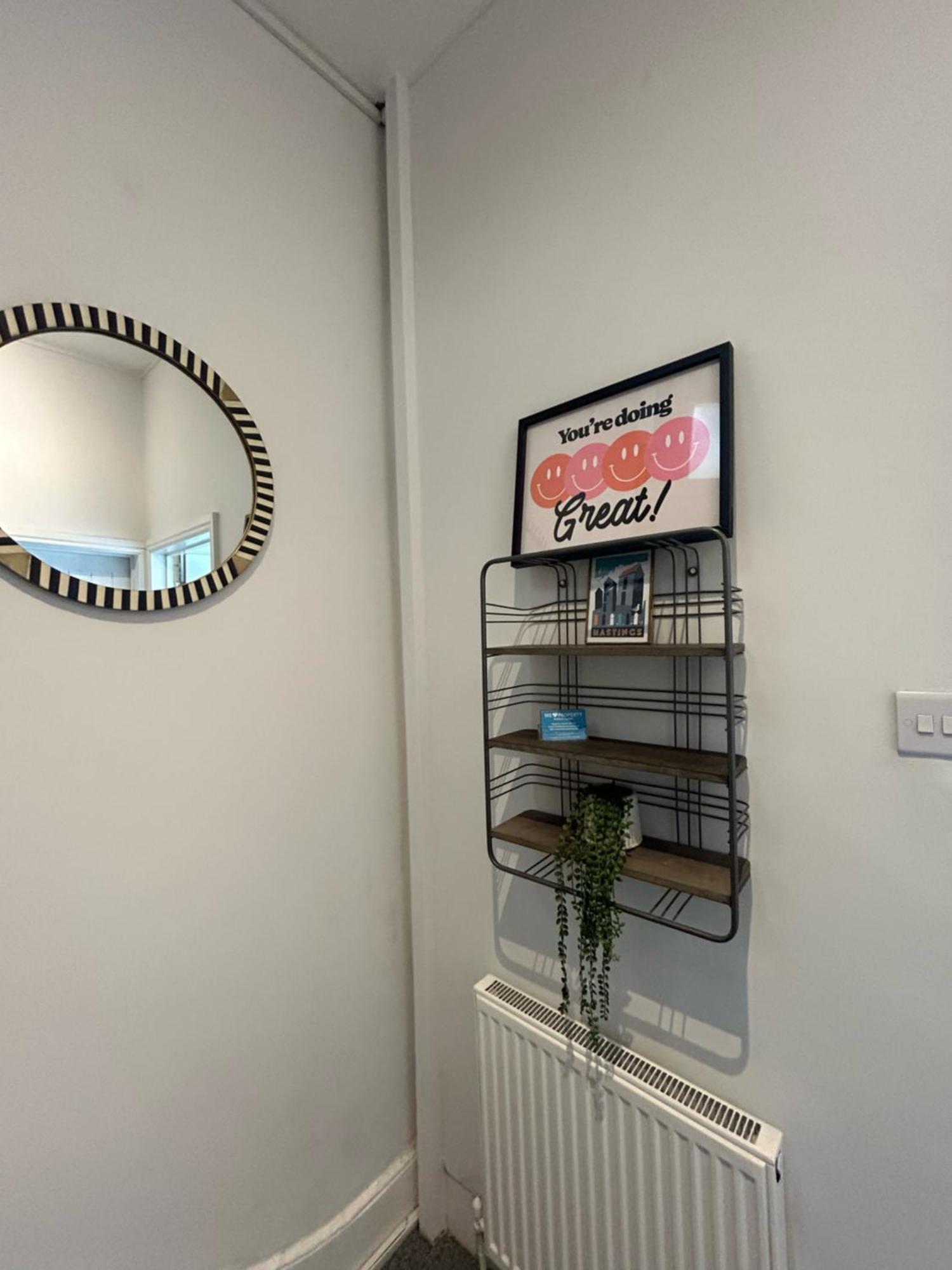 הייסטינגס Bright Apartment In The Heart Of St Leonards מראה חיצוני תמונה